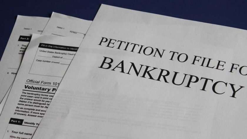 The Comprehensive Guide: When and How to File for Bankruptcy